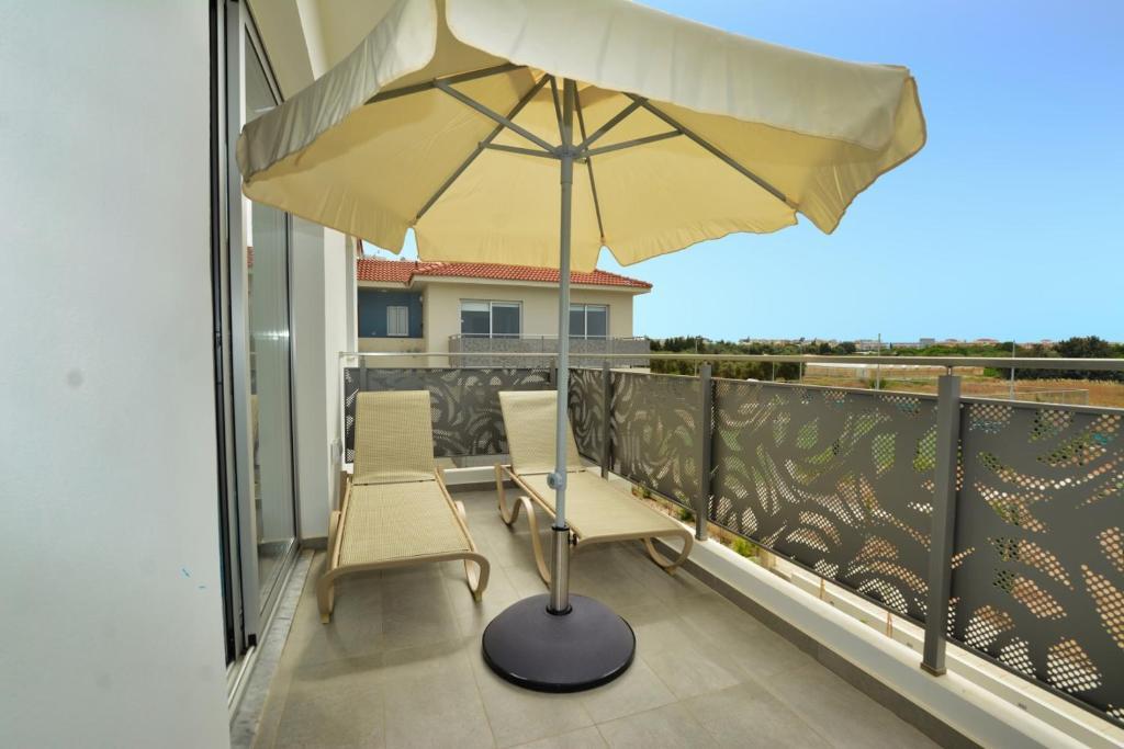 Паралимни: Mythical Sands apartment for 6 people