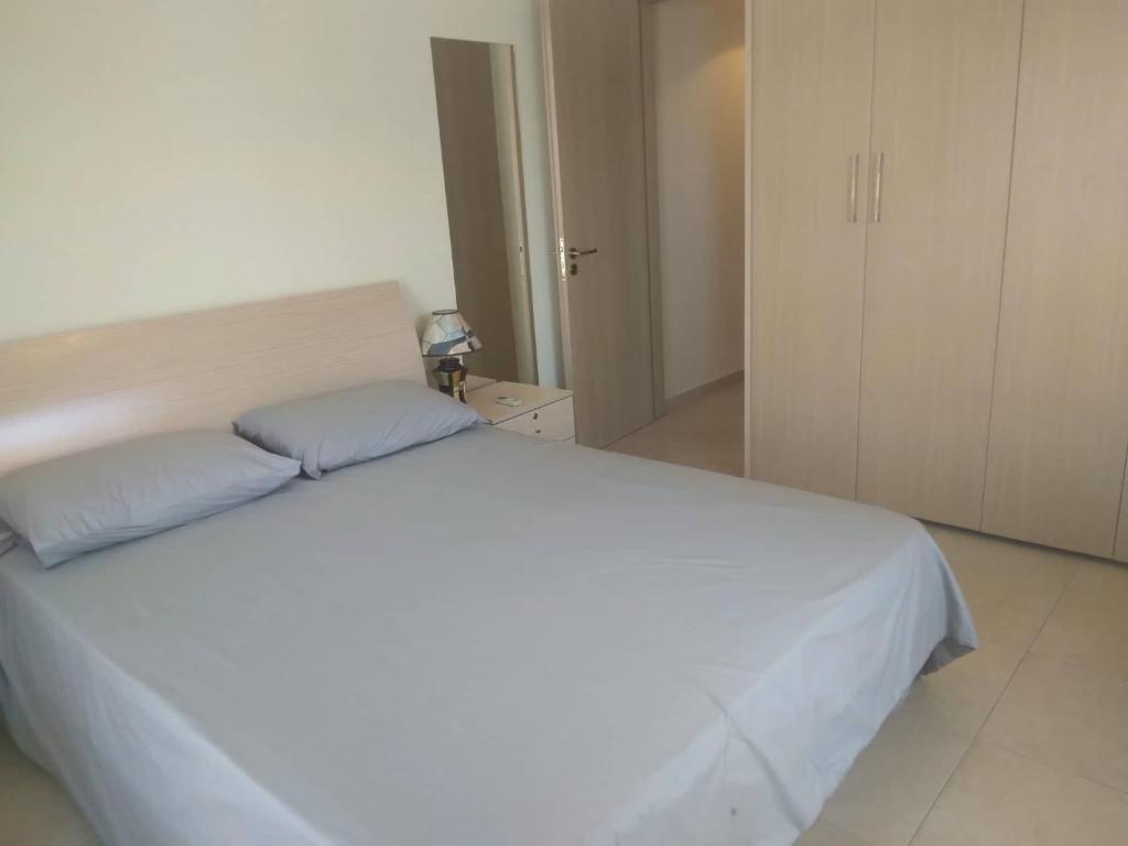 Кити: 2 bedroom apartment with communal pool and roof garden