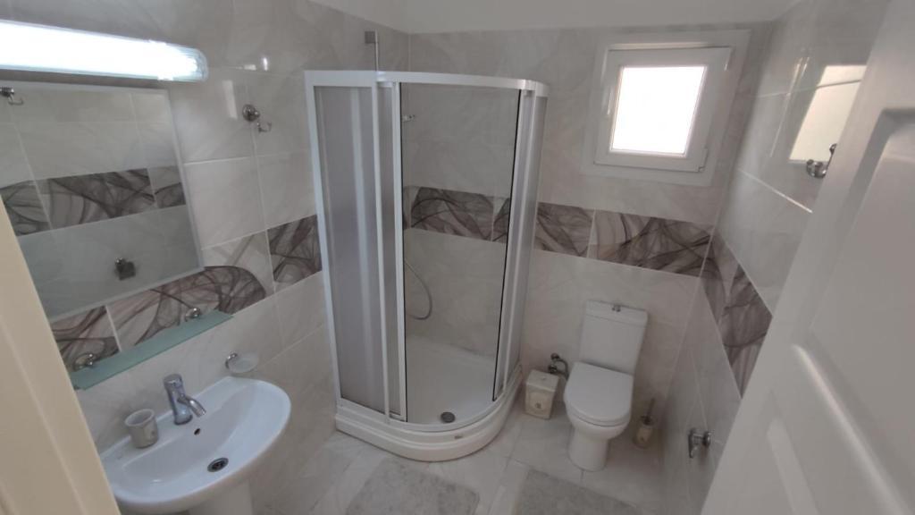 Авгору: Royal Sun Holiday Villa, 2 Bedroom Semi-detached