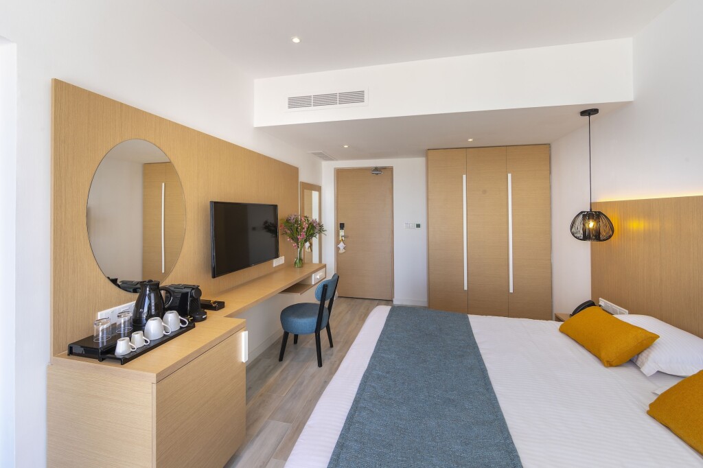 Протарас: Leonardo Crystal Cove & Spa by the sea - Adults Only
