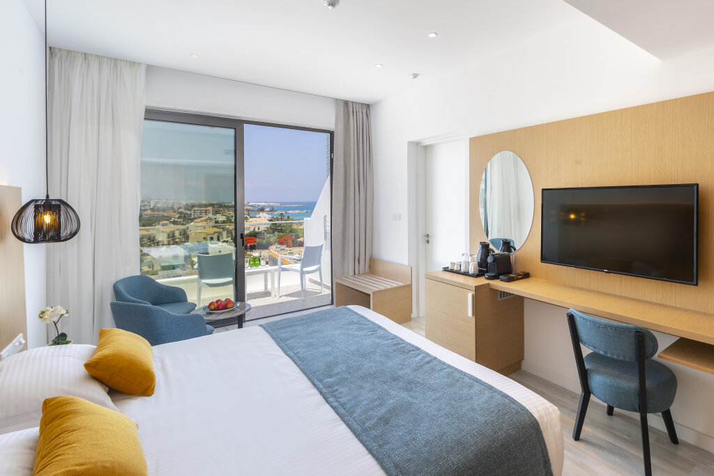 Протарас: Leonardo Crystal Cove & Spa by the sea - Adults Only