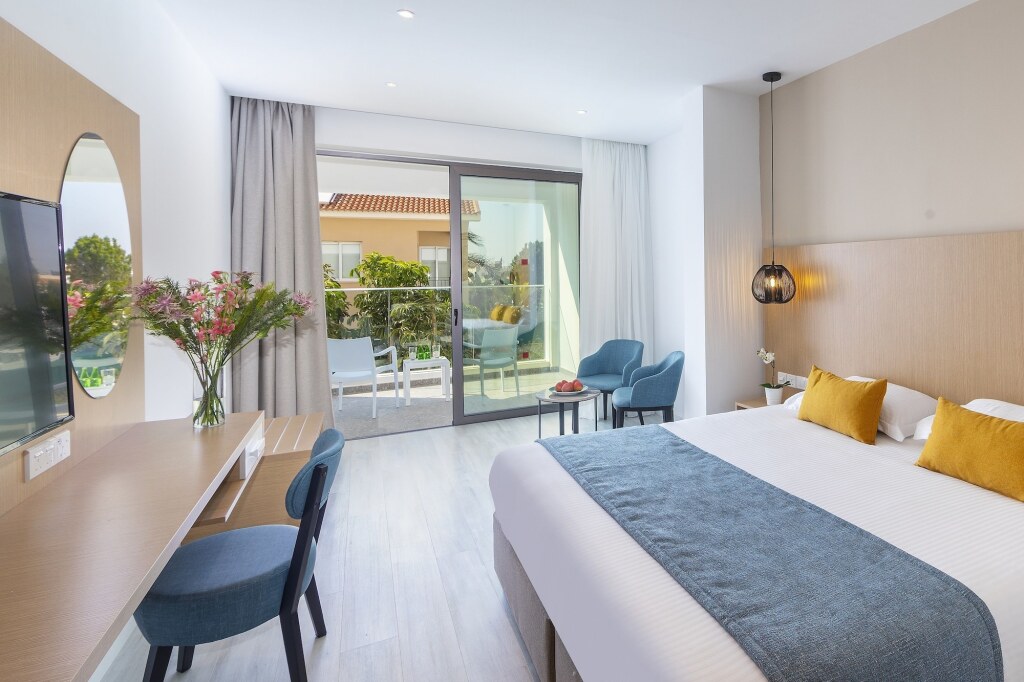 Протарас: Leonardo Crystal Cove & Spa by the sea - Adults Only