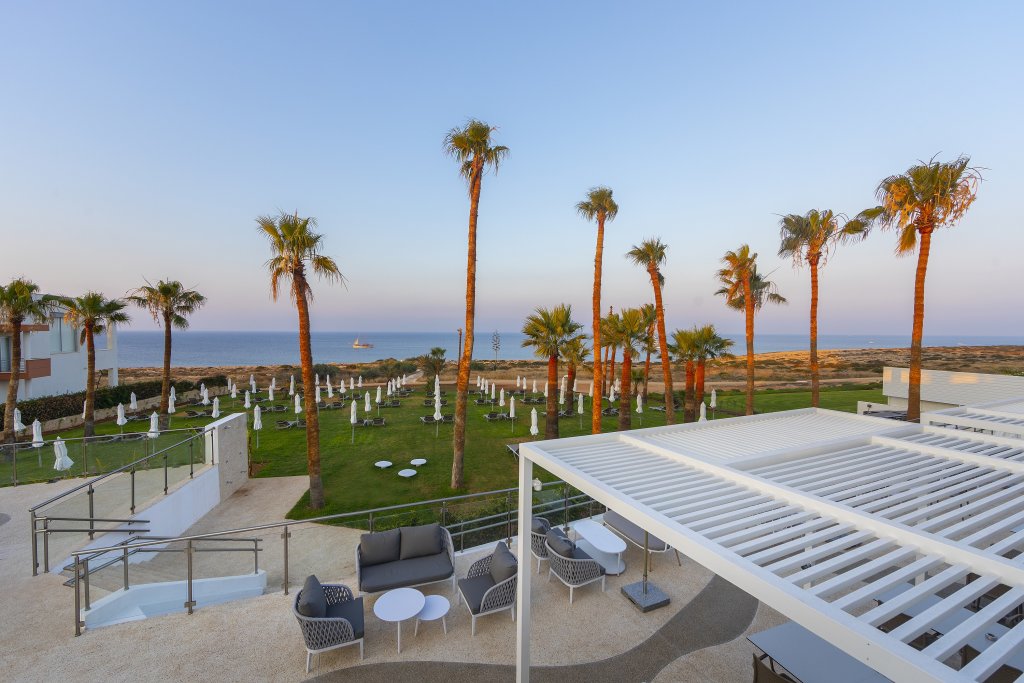 Протарас: Leonardo Crystal Cove & Spa by the sea - Adults Only