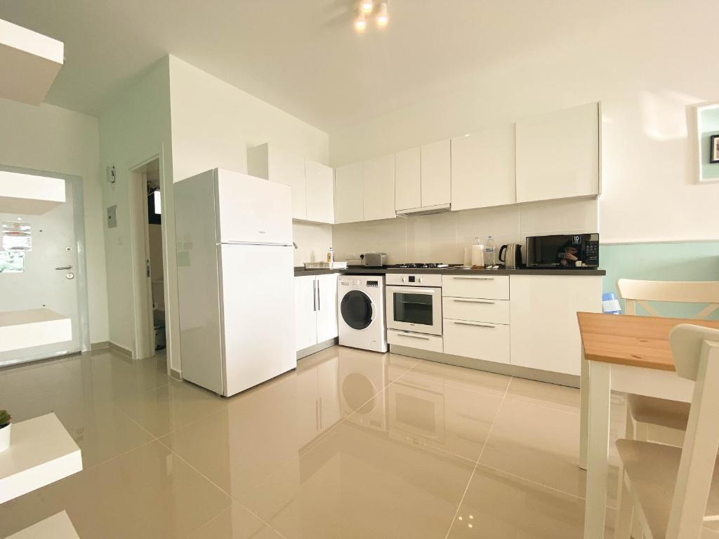 Modern Studio Sea View Apartment in Caesar Resort & Spa, Long Beach — фото 3