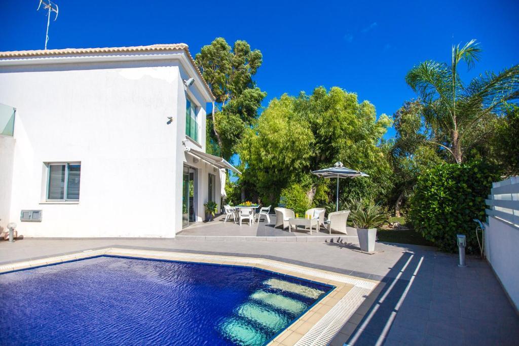 Айя-Напа: Protaras Holiday Villa 497