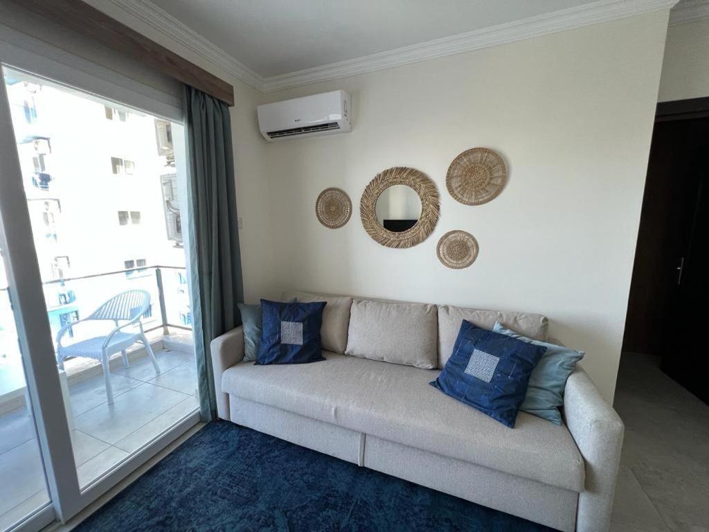 Авгору: Royal Life Poseidon Block B 1 bedroom