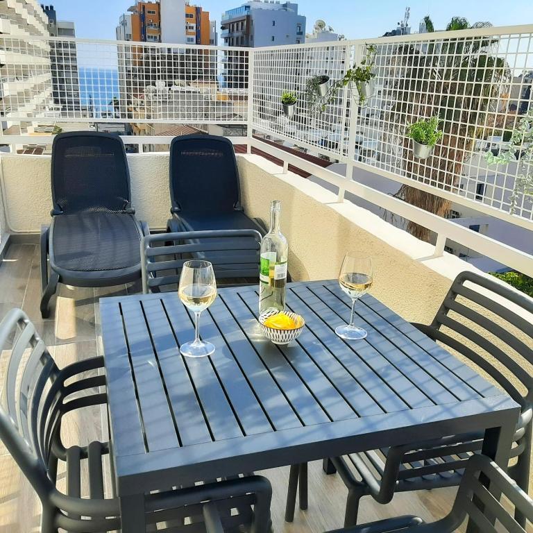 Лимассол: Sea Breeze Central, 2bed