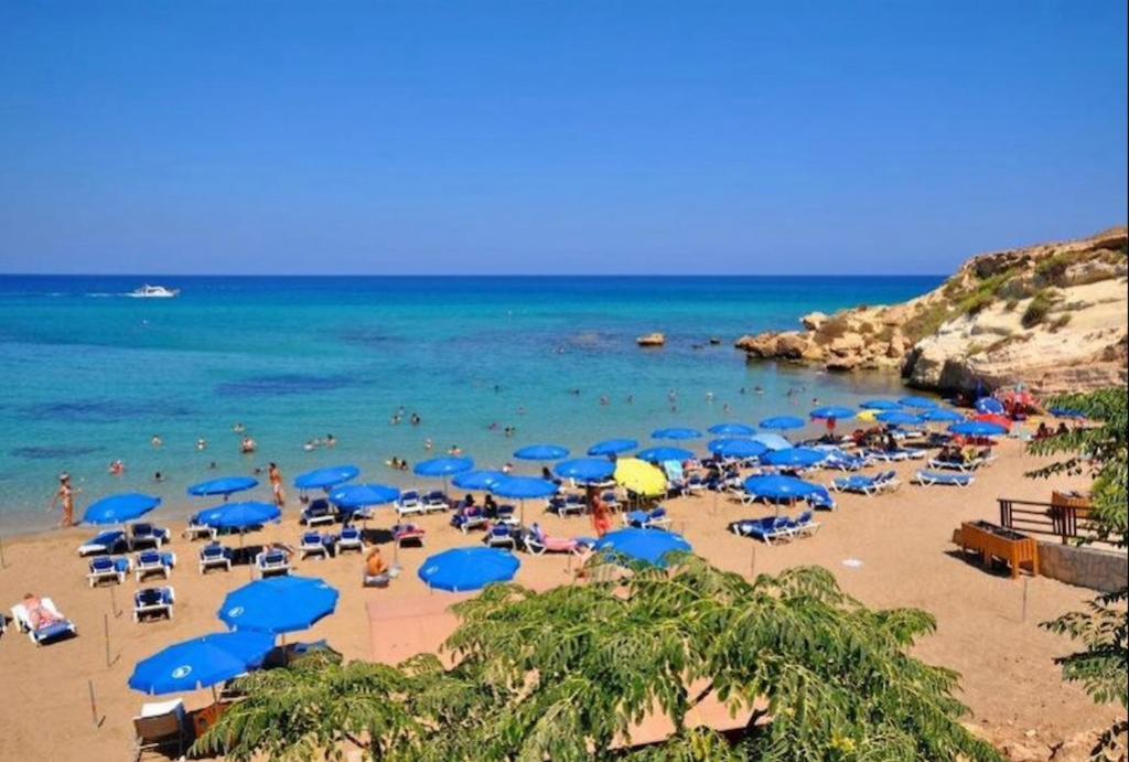 Паралимни: Villa Mario - 2min walk from Kapparis Beach