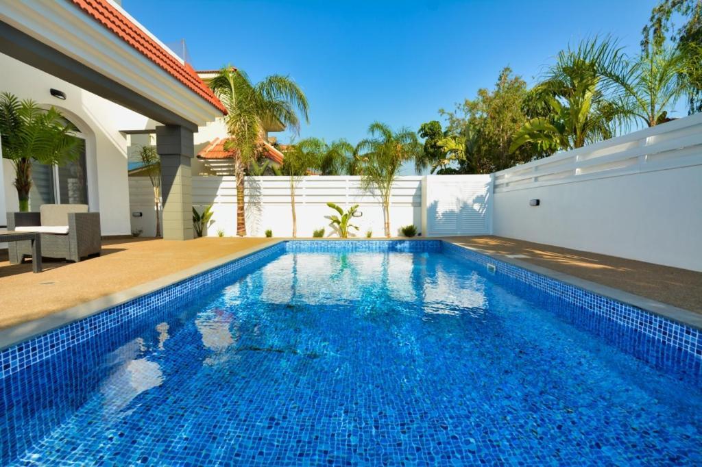 Паралимни: Villa Mario - 2min walk from Kapparis Beach