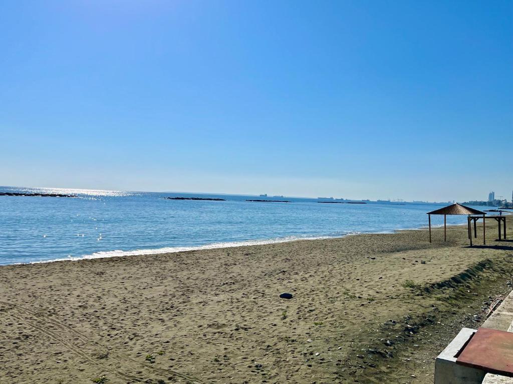 Агиос Тихонас: Dream Beachfront Bungalow