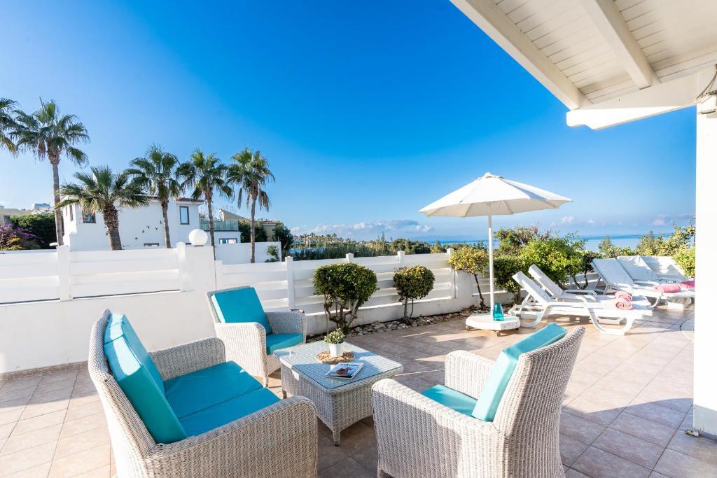 Паралимни: BLUET Seaview Villa DPSA1