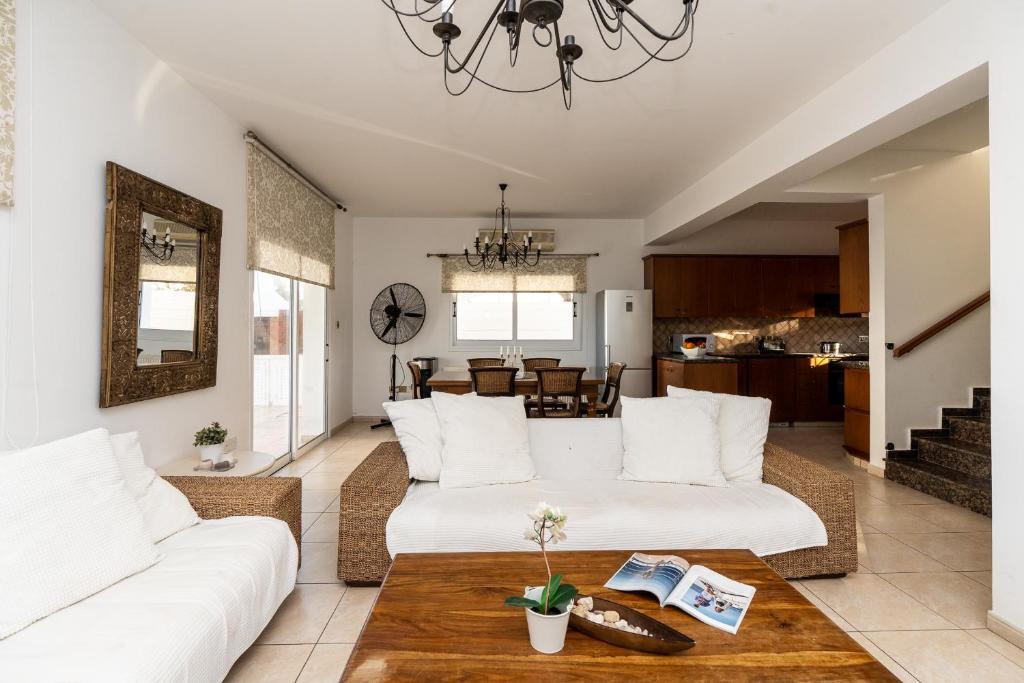 Паралимни: BLUET Seaview Villa DPSA1