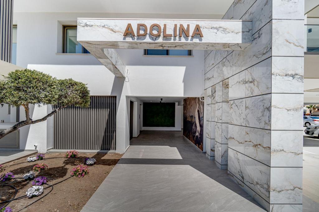 Adolina One Bedroom Apartment 302 by Ezoria — фото 1