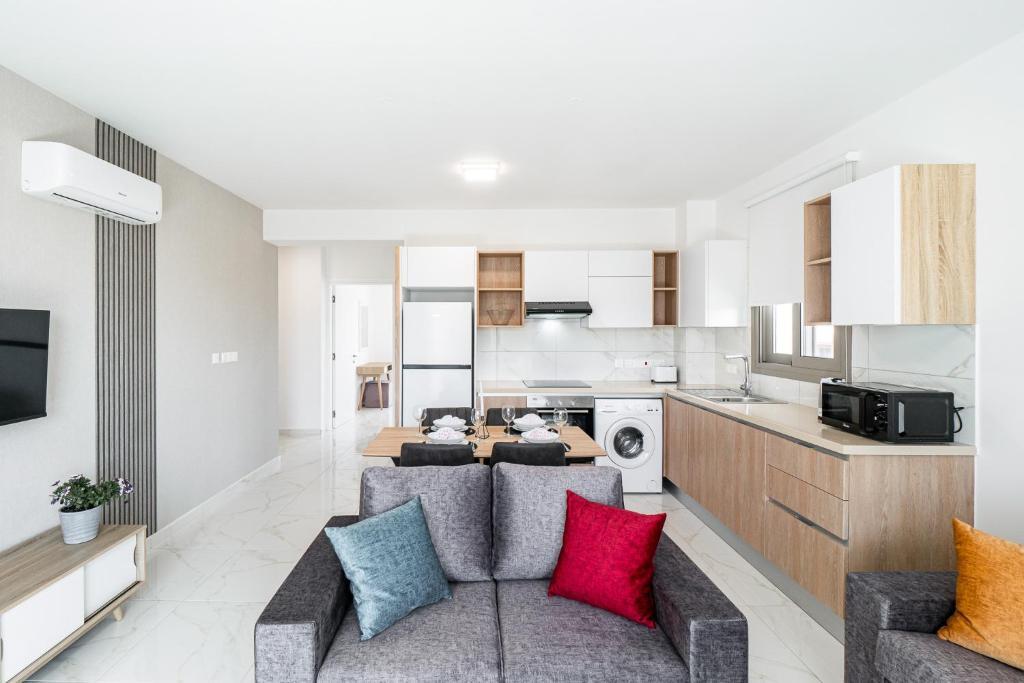 Adolina One Bedroom Apartment 104 by Ezoria — фото 3