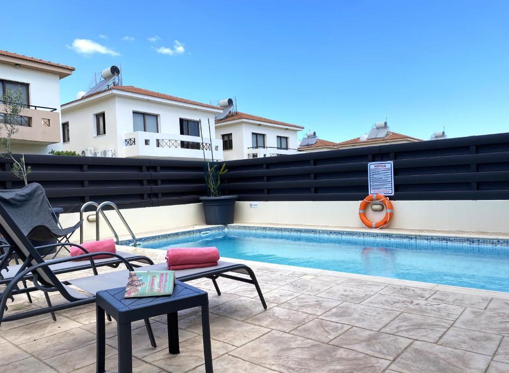 Паралимни: Serena Holiday Villa DPS6