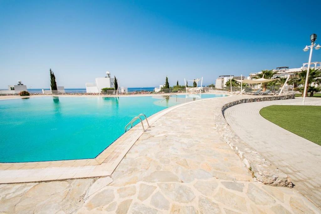 Калогреа: Boutique seafront apartment