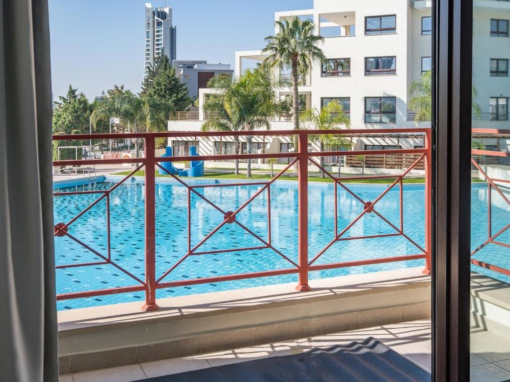 Лимассол: Sanders Aqua Park Resort Precious 3 Bedroom Holiday Home With Shared Pool