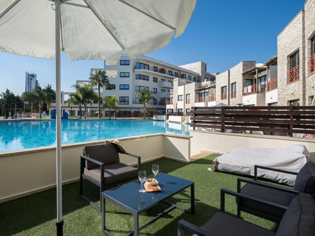 Лимассол: Sanders Aqua Park Resort Precious 3 Bedroom Holiday Home With Shared Pool