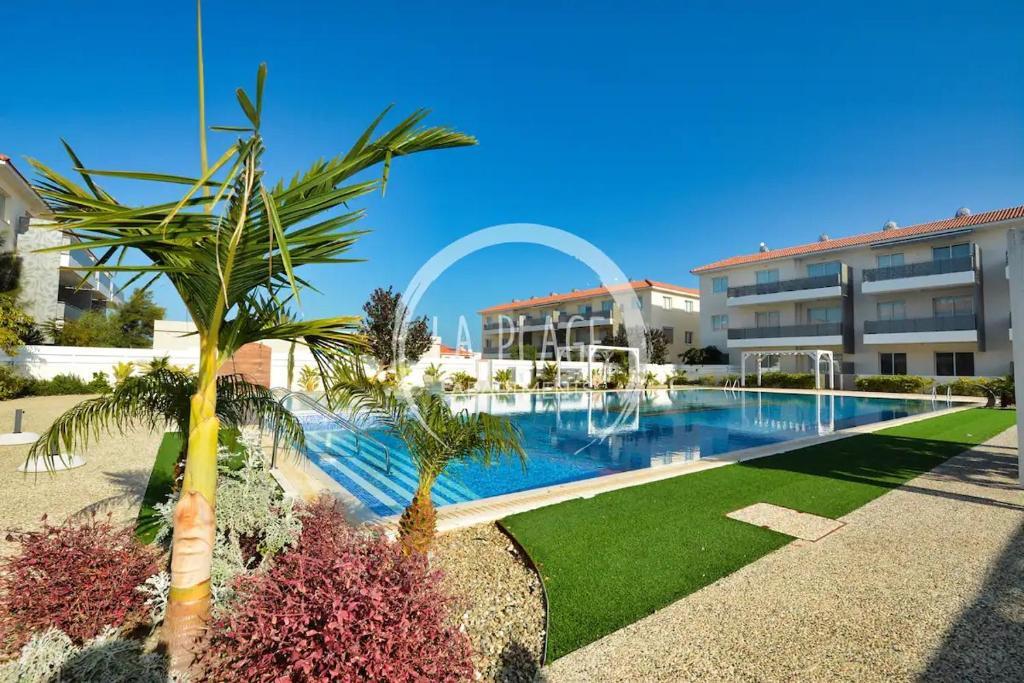 Паралимни: Lovely 2 Bedroom Family Apartment w/ Pool
