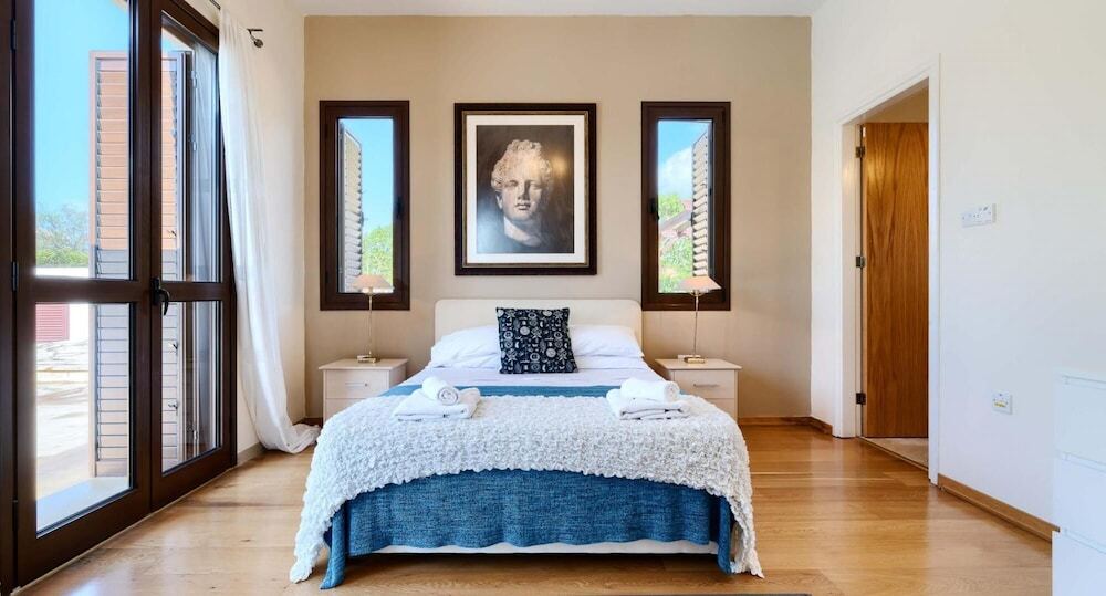 Куклия: Villa 373 Dionysus in Kouklia