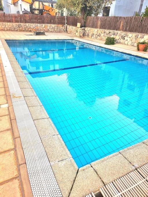 Алсанджак: Gems's Apartment - Luxury 3 bedroom penthouse with Pool