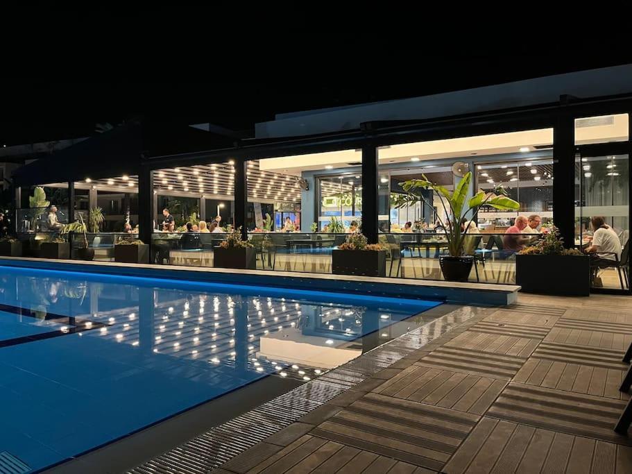 Авгору: Long Beach Holiday Resort studio apartment A5