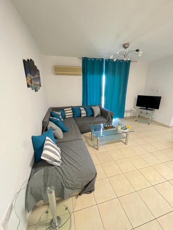 Паралимни: Bluemie 1 Bedroom Apt