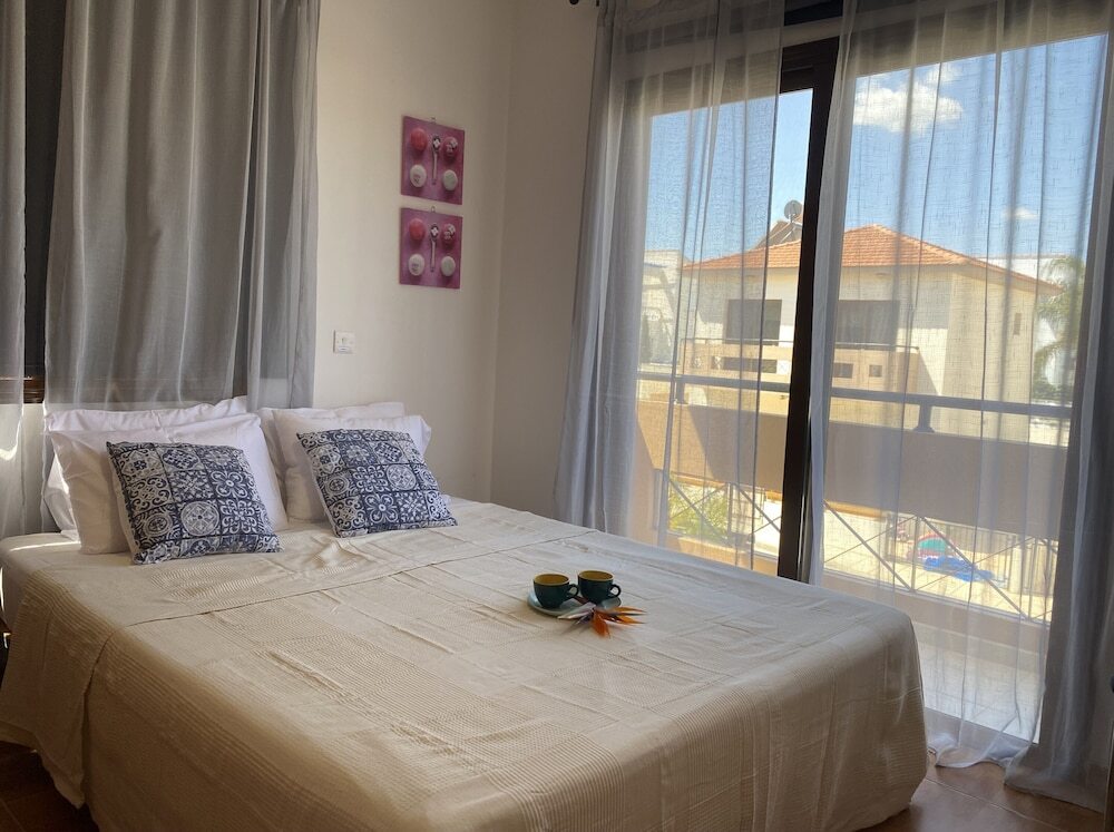 Паралимни: Serena Holiday Villa Dps06
