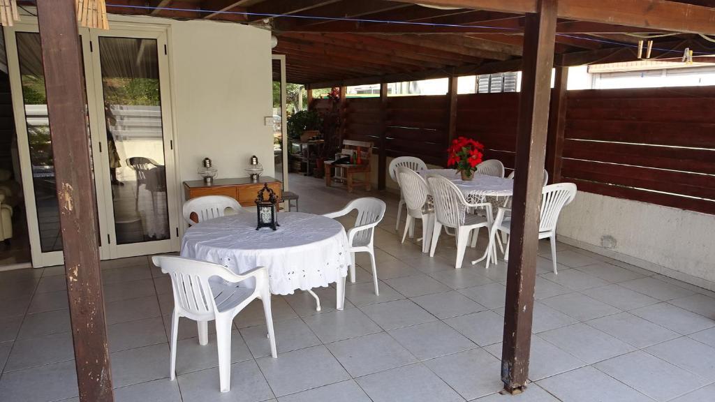 Перволия: Spyros No23 Charming Oceanview Maisonette