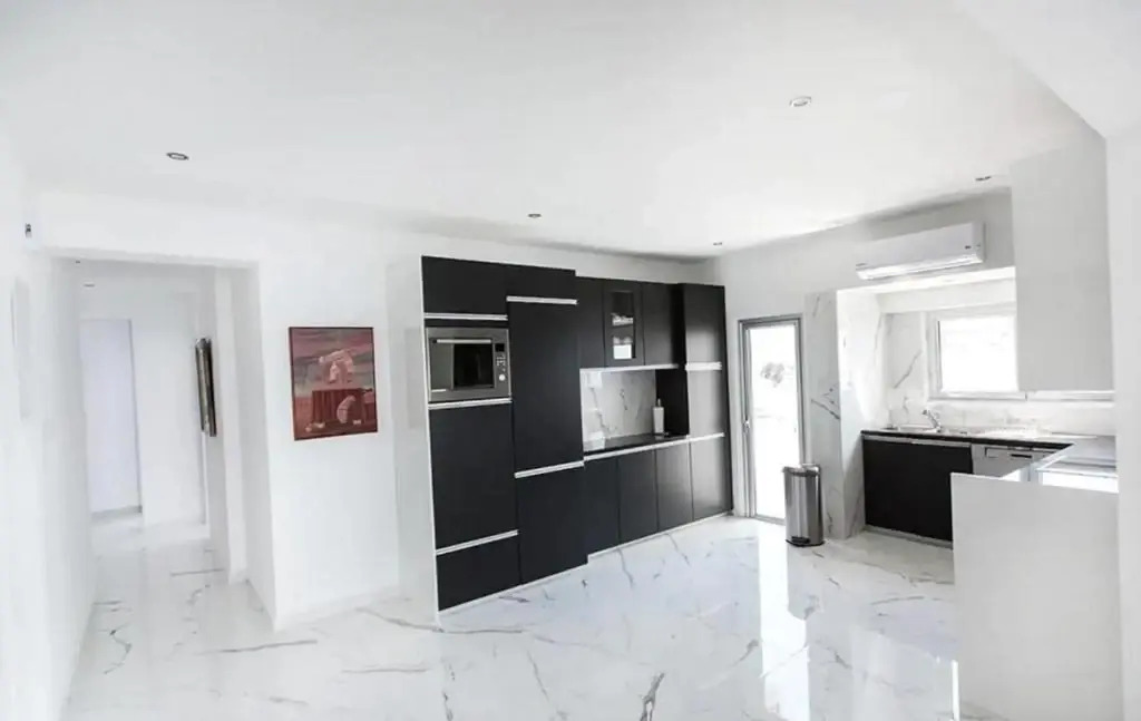 Лимассол: 3Br Seaview Limassol