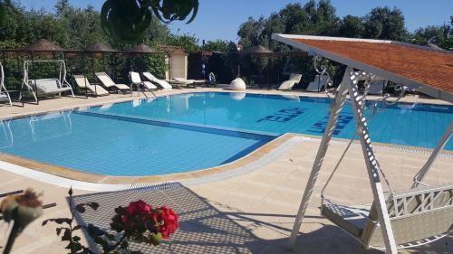 Алсанджак: Bed And Breakfast 3 Stars Lapta