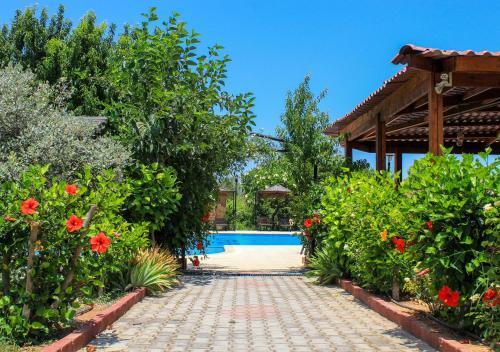Алсанджак: Bed And Breakfast 3 Stars Lapta