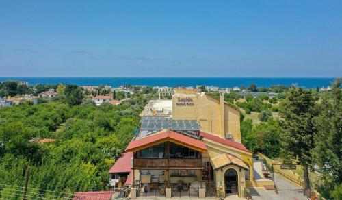 Алсанджак: Bed And Breakfast 3 Stars Lapta