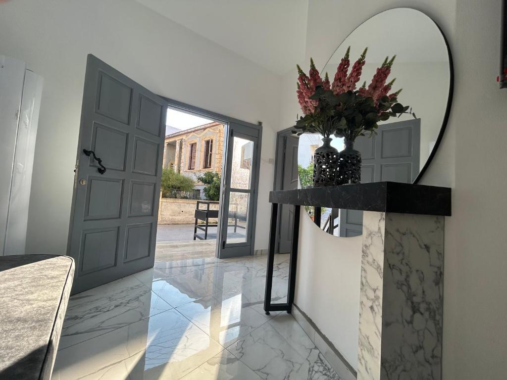 Royal Goddess Guest House — фото 2