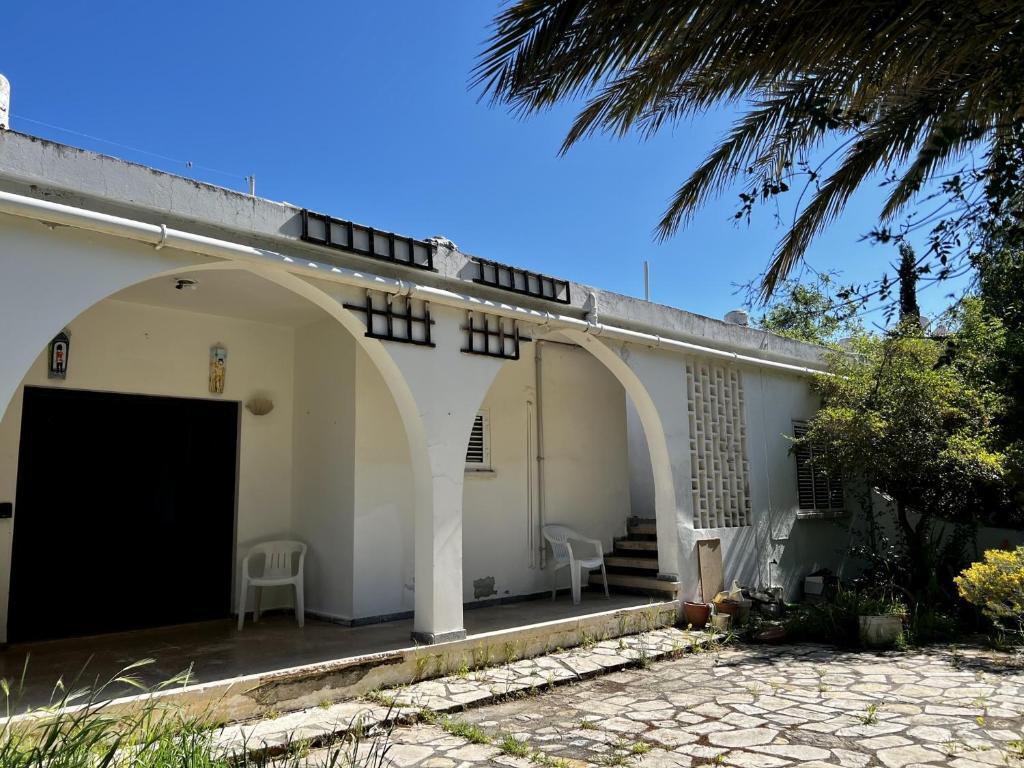 Лапта: Sea View Spacious Private Villa in Lapta