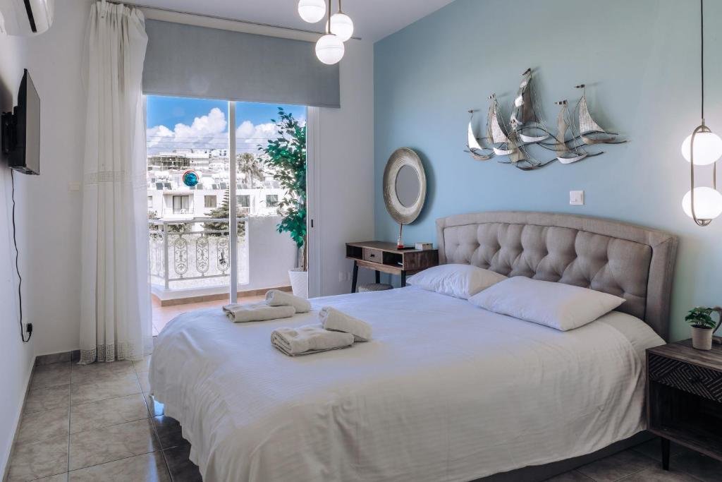 Пафос: Procy 104 Apartment Venus Beach Ideal for Long or Short Stays