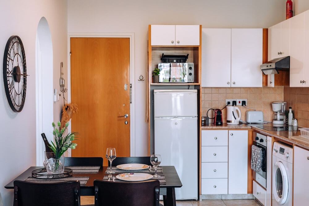 Пафос: Procy 104 Apartment Venus Beach Ideal for Long or Short Stays