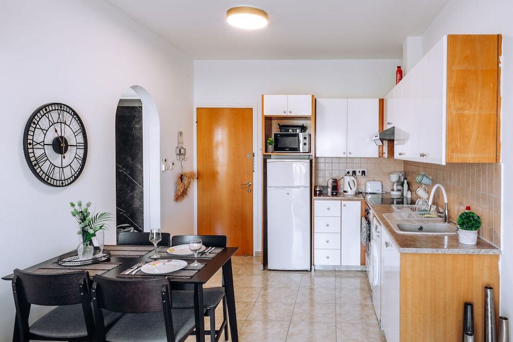 Пафос: Procy 104 Apartment Venus Beach Ideal for Long or Short Stays