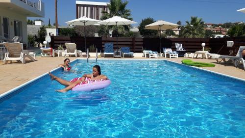 Пафос: Procy 104 Apartment Venus Beach Ideal for Long or Short Stays