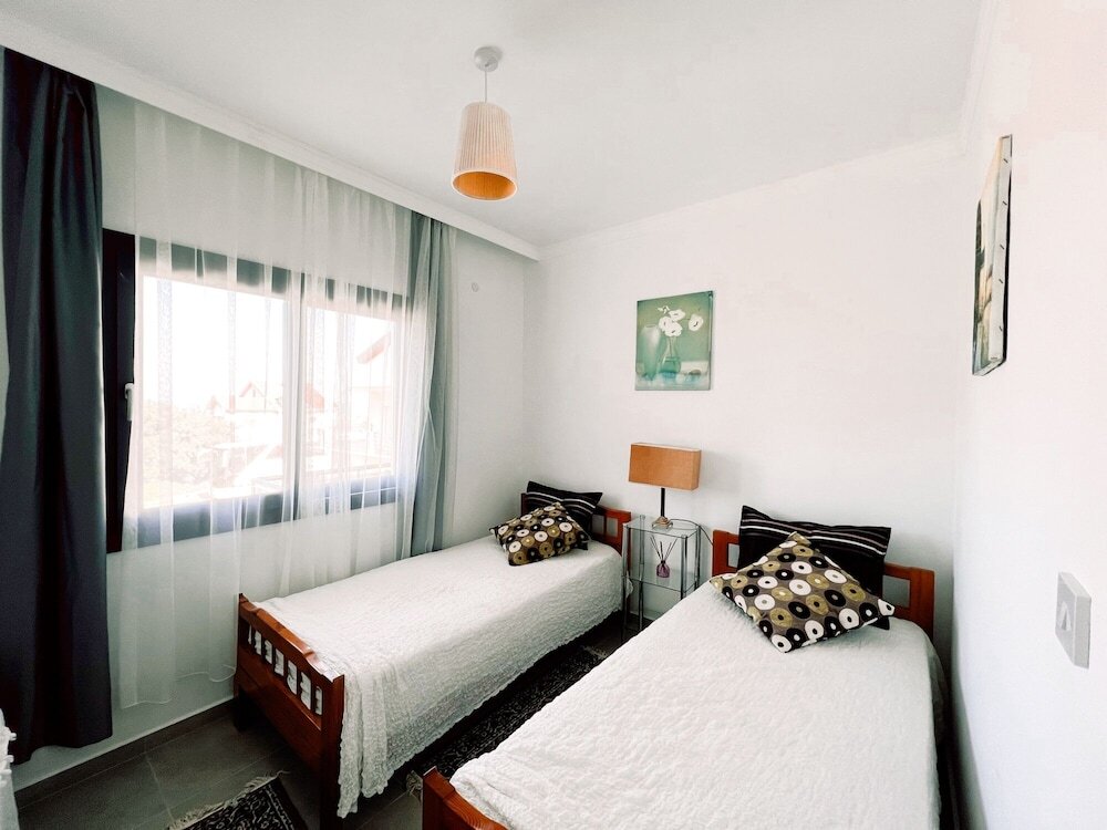 Алсанджак: Convenient Sea View Flat in Central Kyrenia