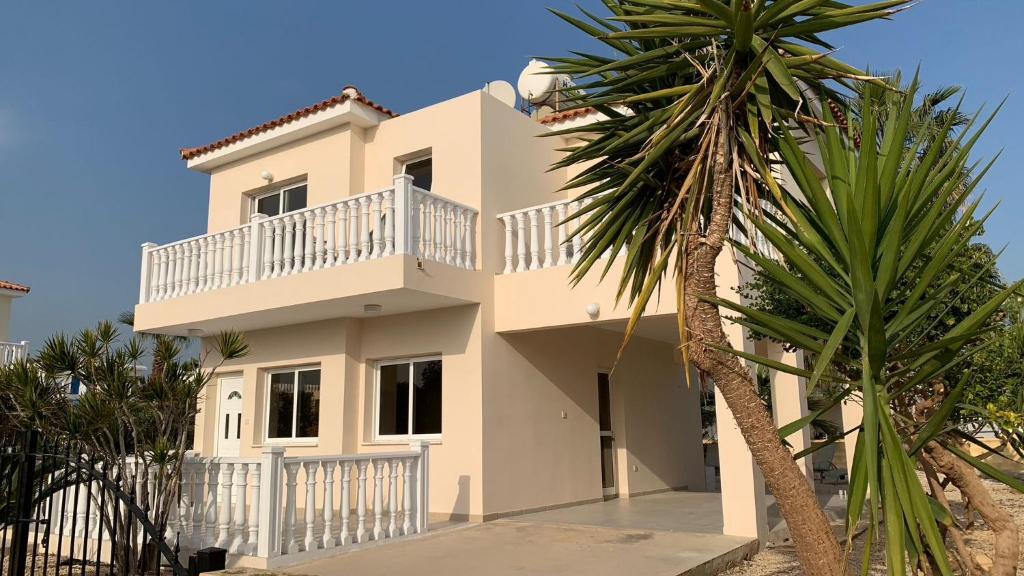 Sunrise Villa 11 in Ayia Thekla — фото 1