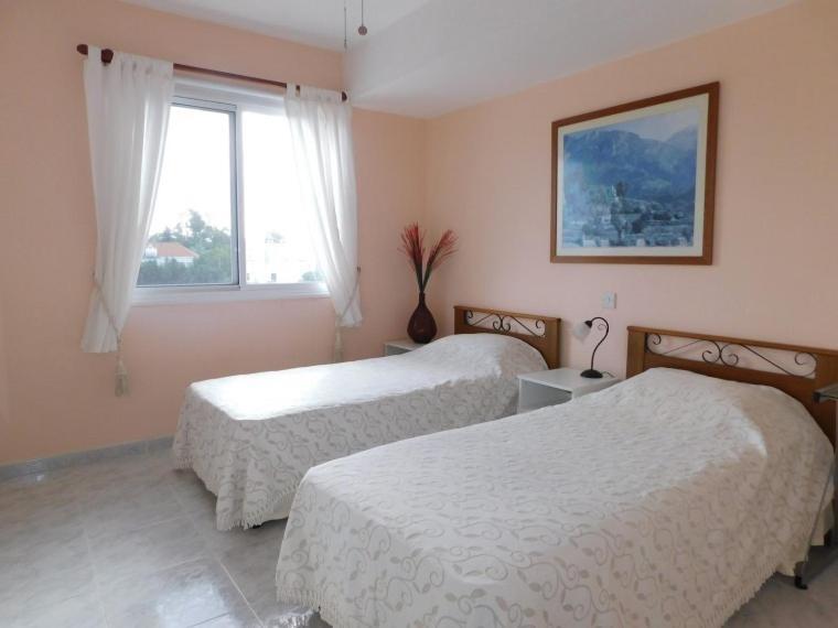 Пафос: Emma's Place, 2 bedroom apartment with pool view