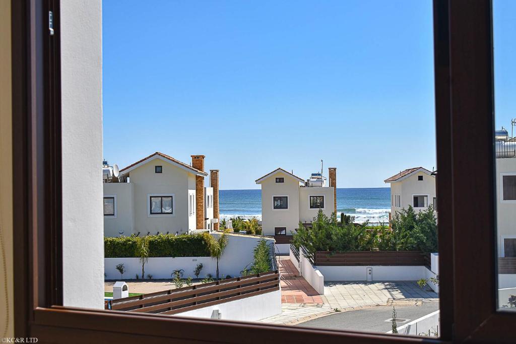Айя-Напа: Sea Breeze Villa