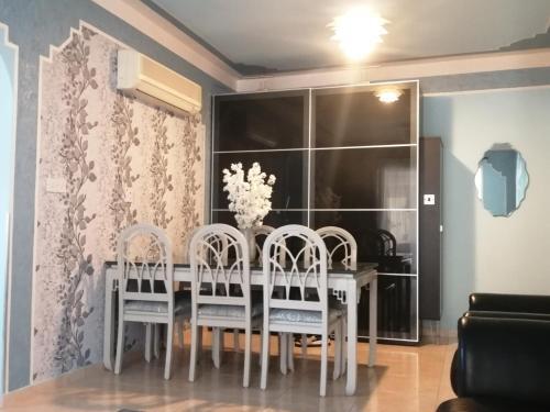 Пафос: Victoria Holiday Apartment