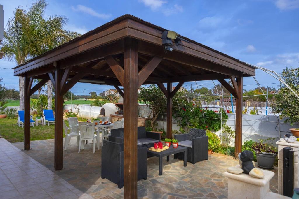 Айя-Напа: Sea Breeze Holiday Villa