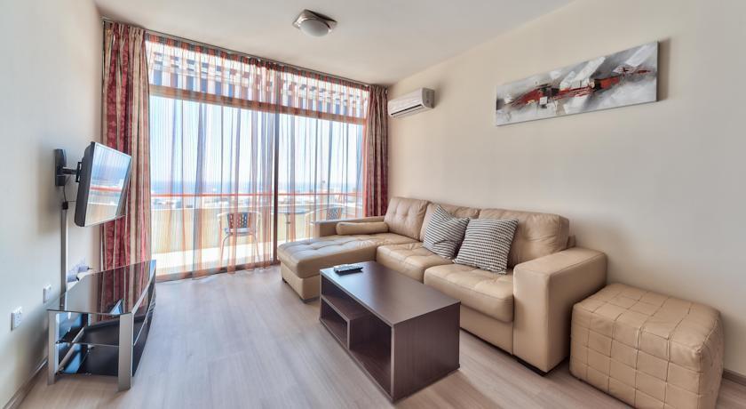 Amathusia Beach Apartment — фото 6