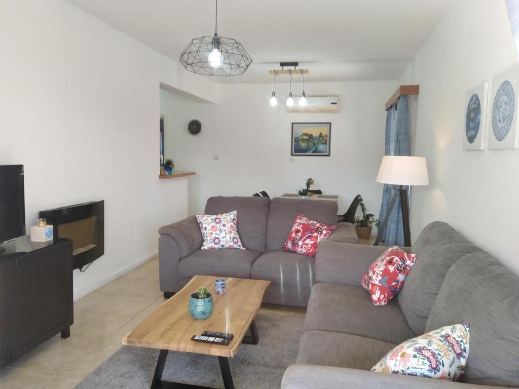 Пафос: Paradise Gardens II Anastasia Apartment