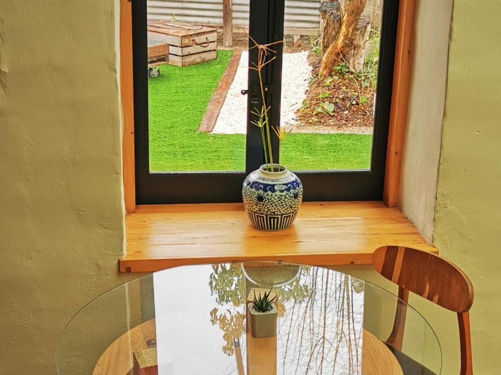 Лимассол: The Cabrio House- Unique CITY CENTER loft with Garden