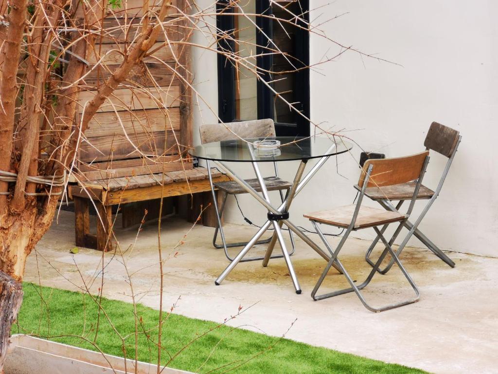 Лимассол: The Cabrio House- Unique CITY CENTER loft with Garden