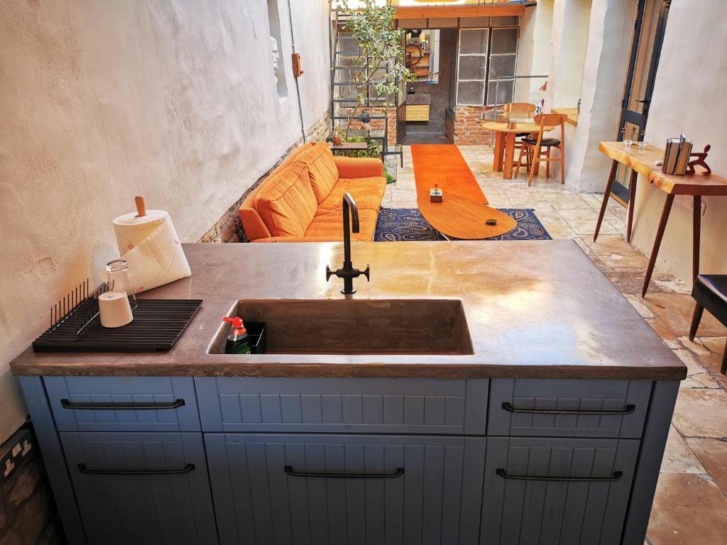 The Cabrio House- Unique CITY CENTER loft with Garden — фото 3